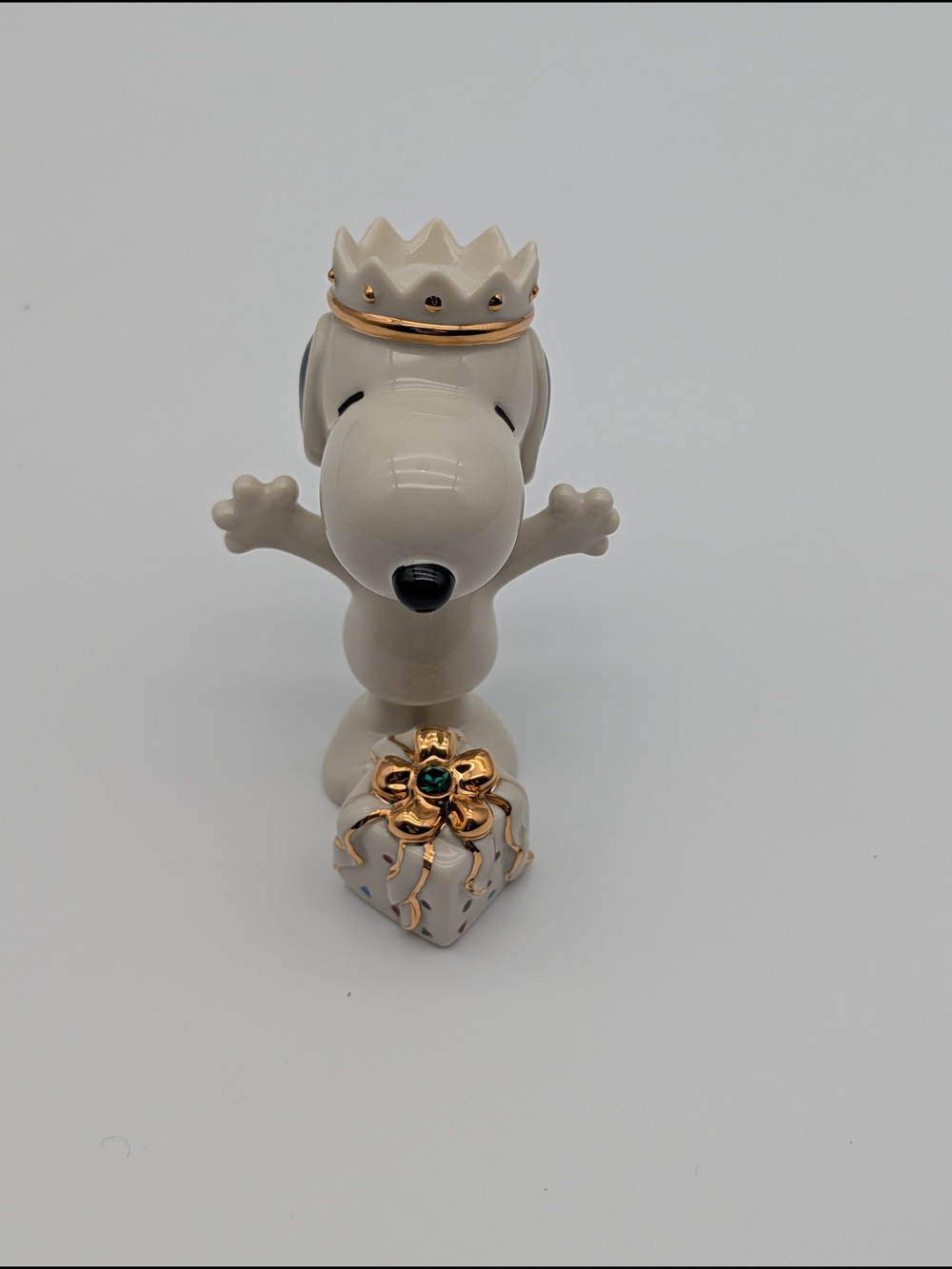 Lenox Cream and Gold Snoopy 'Birthday Surprise' Figurine